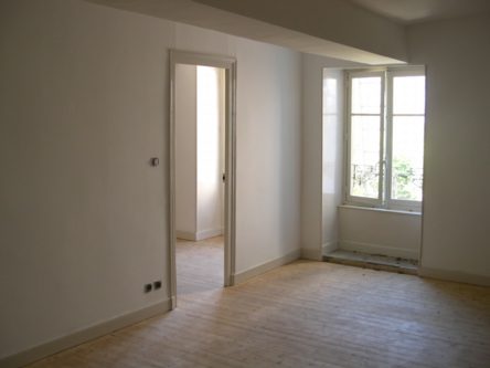 connection between upstairs rooms