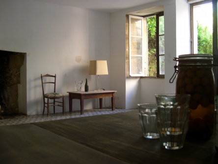 salon dining room