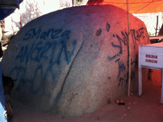 stone in bar